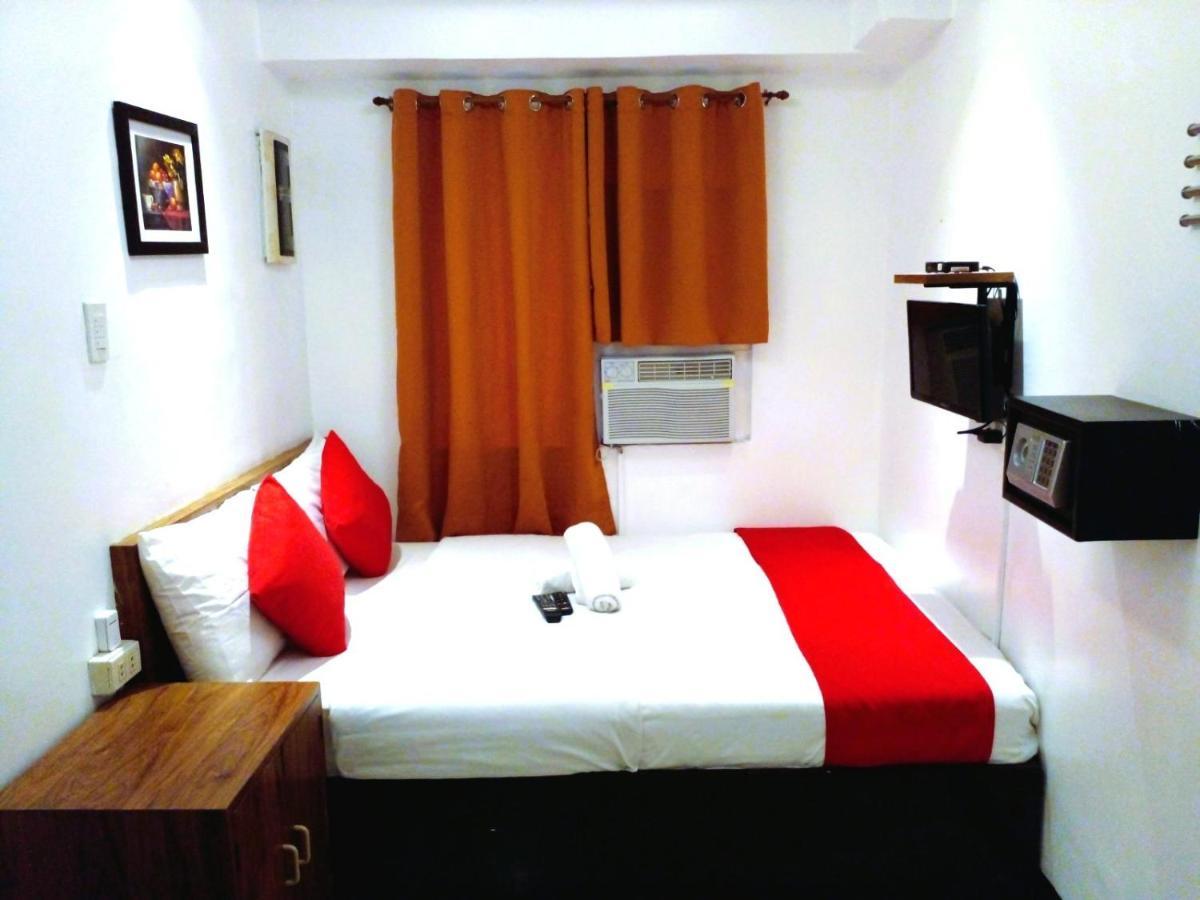 Makati Poblacion Hotel Mandaluyong Luaran gambar