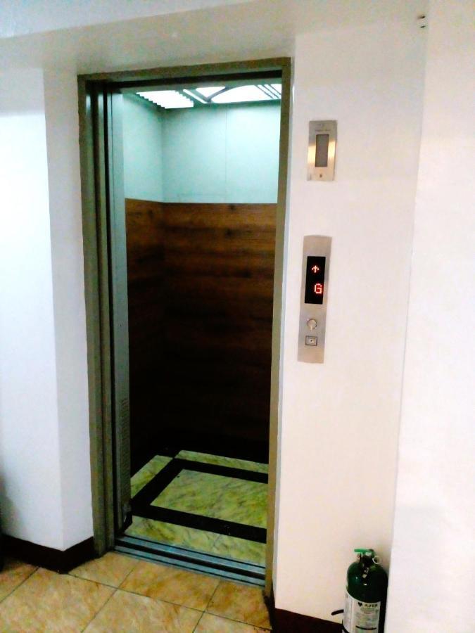 Makati Poblacion Hotel Mandaluyong Luaran gambar