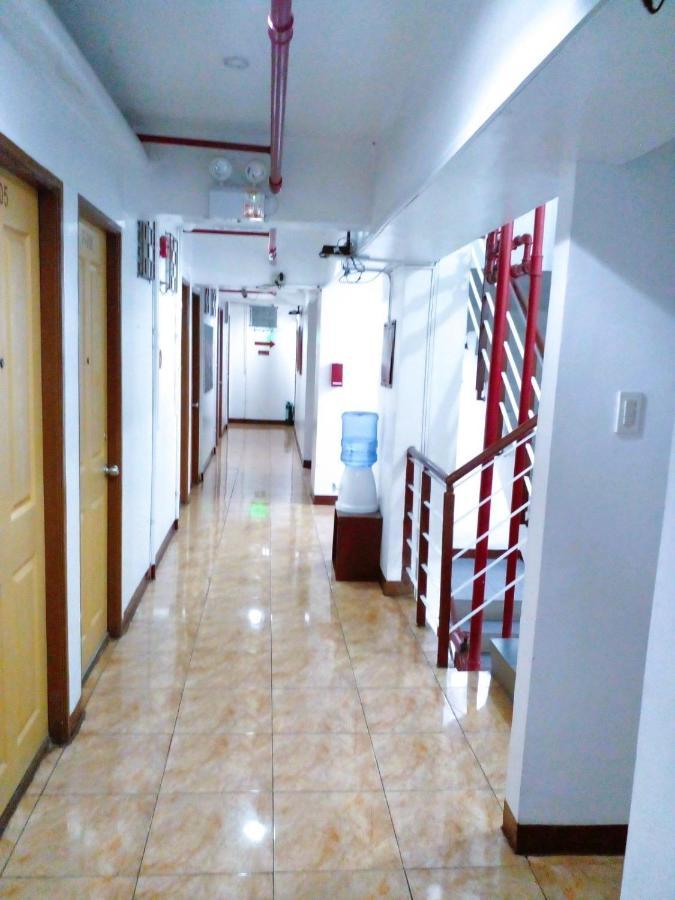 Makati Poblacion Hotel Mandaluyong Luaran gambar