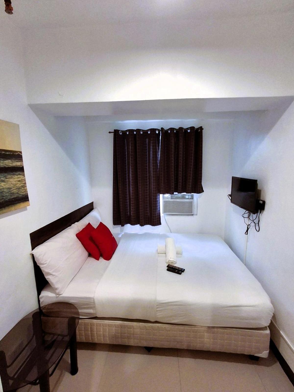 Makati Poblacion Hotel Mandaluyong Luaran gambar