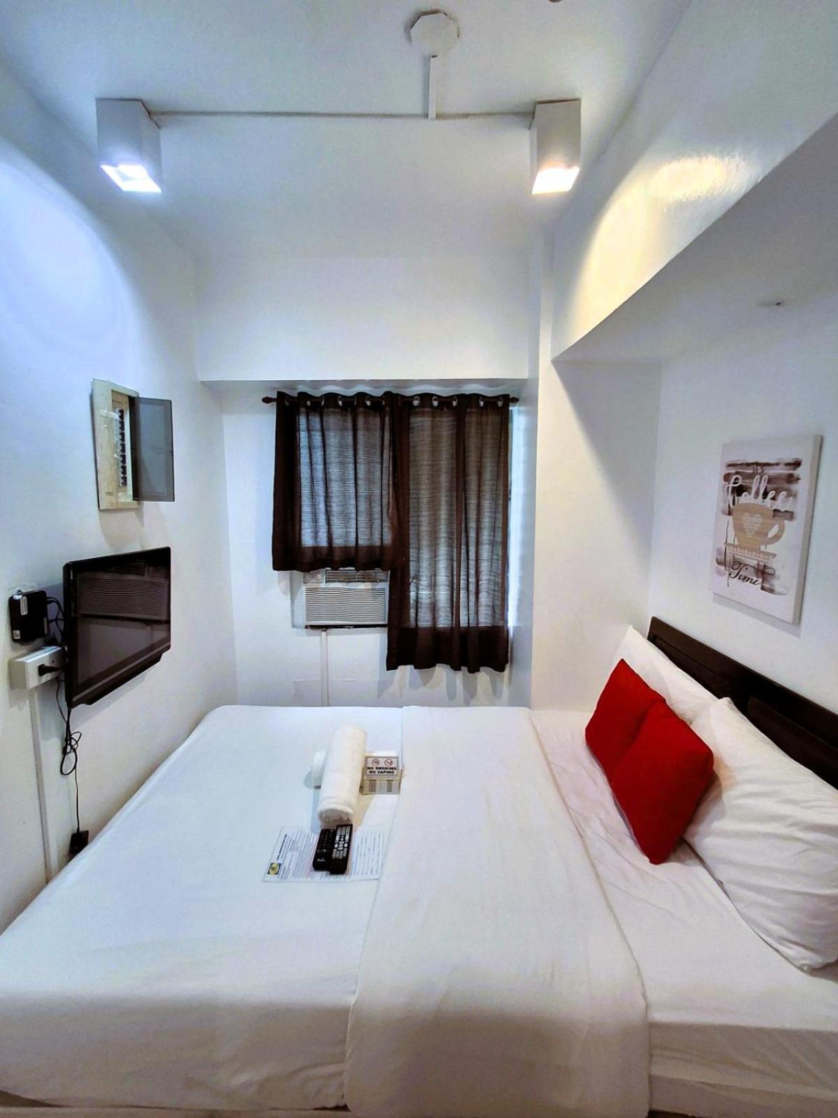 Makati Poblacion Hotel Mandaluyong Luaran gambar